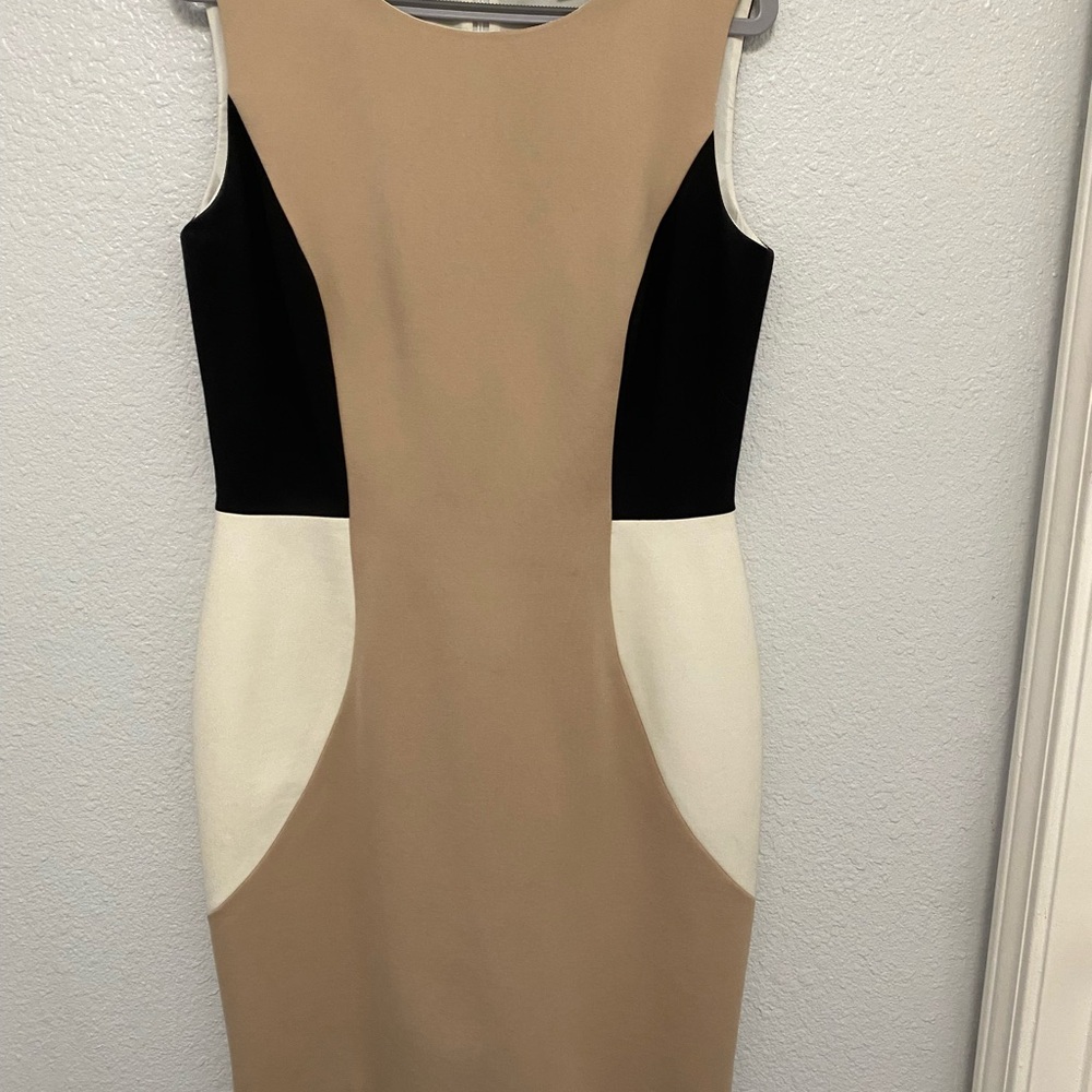 ANTONIO MELANI Tan and Black Sheath Midi Dress Sleeveless